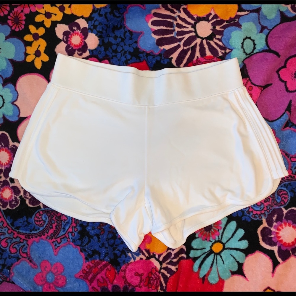 Flattering and cozy Athleta shorts